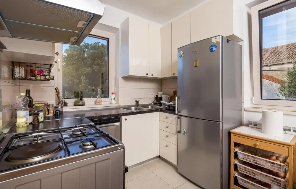 Nice Apartment in Veli Losinj With 3 Bedrooms and Wifi