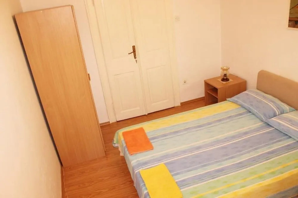 Room Lazareti