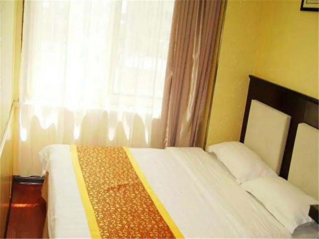 Dalian Longsheng Hostel