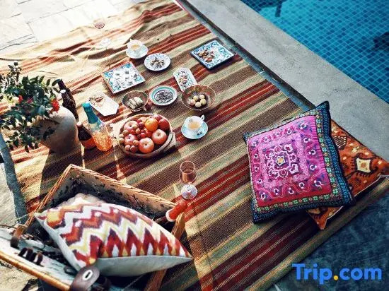See Faraway Mogan Ziling Villa