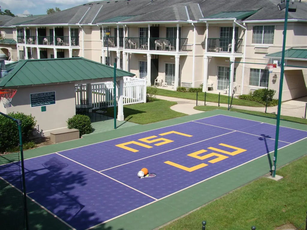 Richmond Inn & Suites-baton Rouge