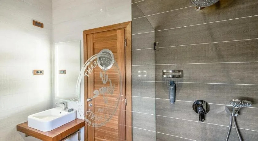 Vogue Apartments Room