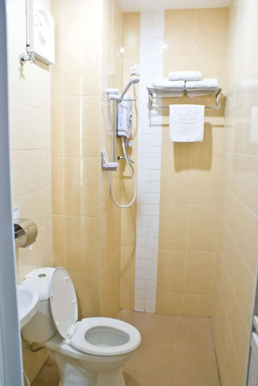 Hotel 128