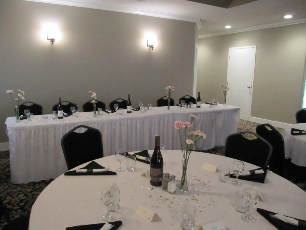 Creston Hotel