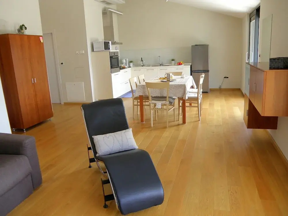 Modern Apartment in Pula Near Beach