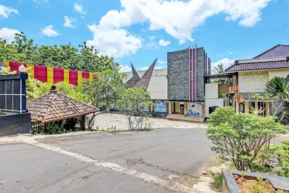 Collection O 92254 Hotel By Orchid