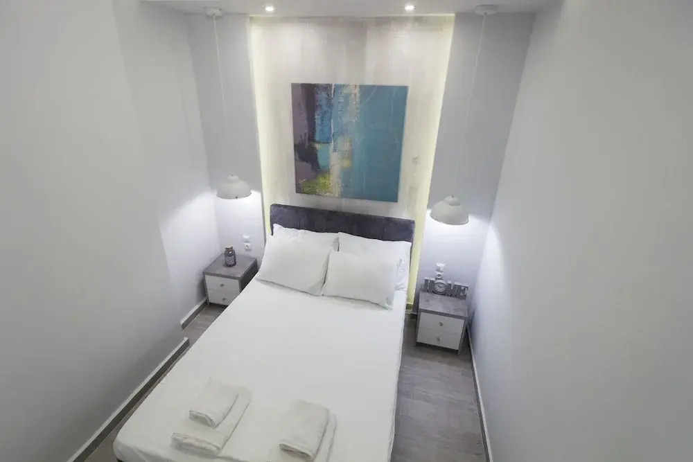 FLOW - White Tower Two Bedroom Suite