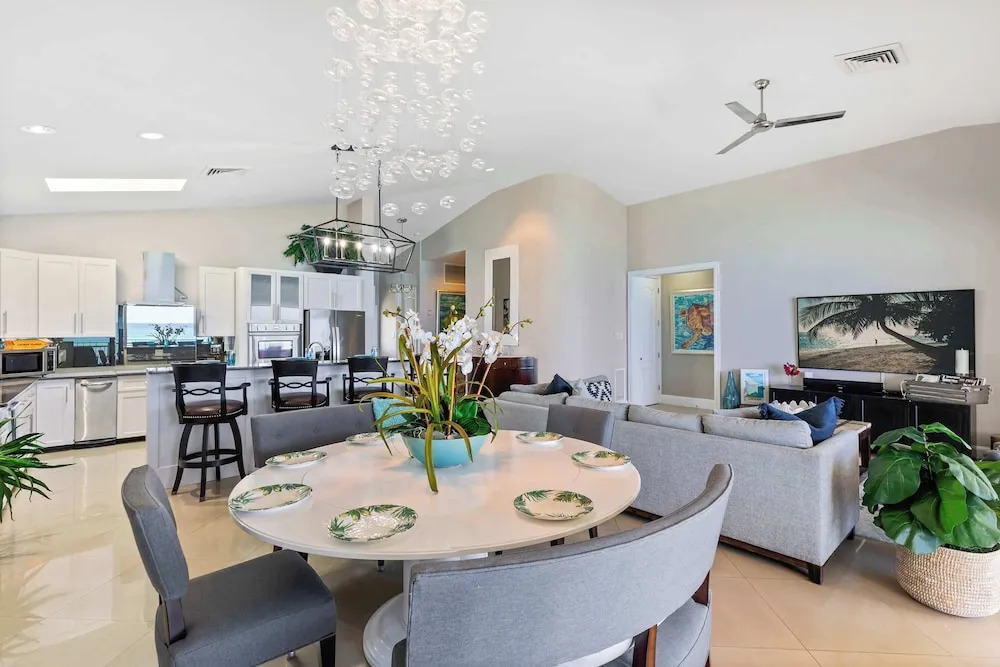 NEW Sleeps 10 - Laguna Del Mar 19 - Seven Mile Beach