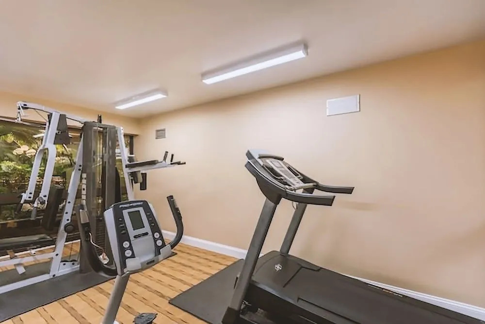 Coratel Suites