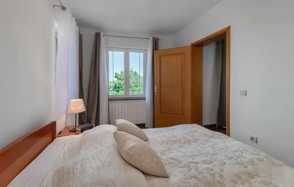 Amazing Apartment in Jadranovo With Outdoor Swimming Pool and Wifi