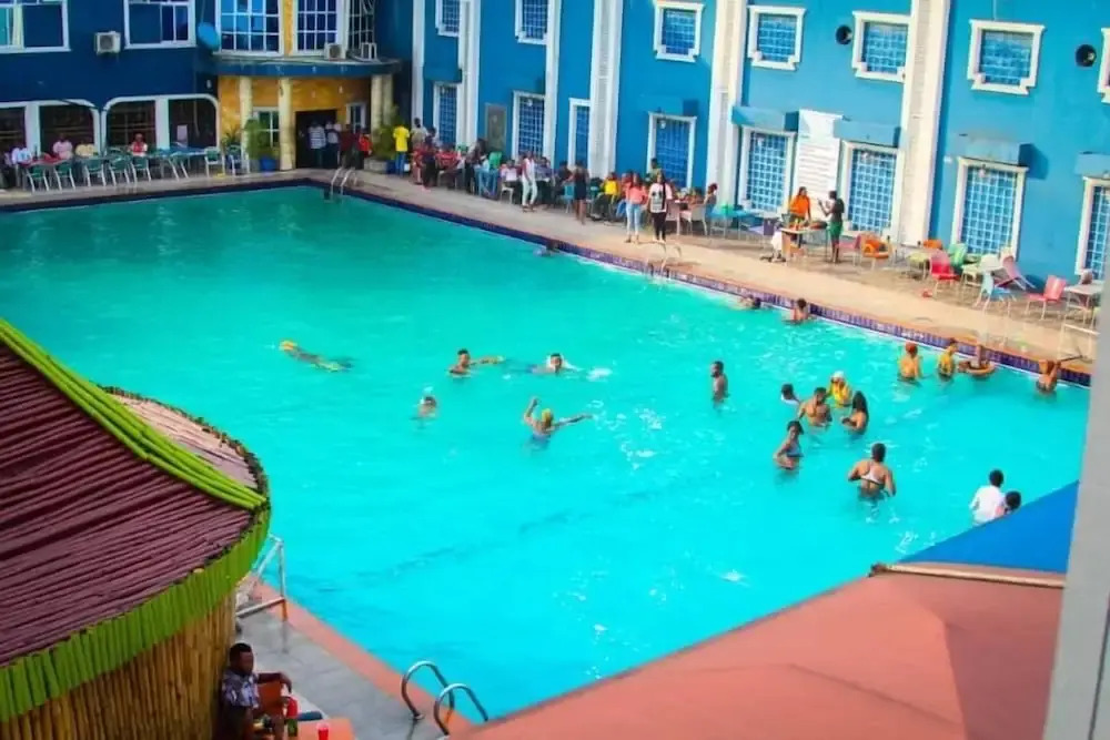 De-Lasmall Hotel and Resort Ltd