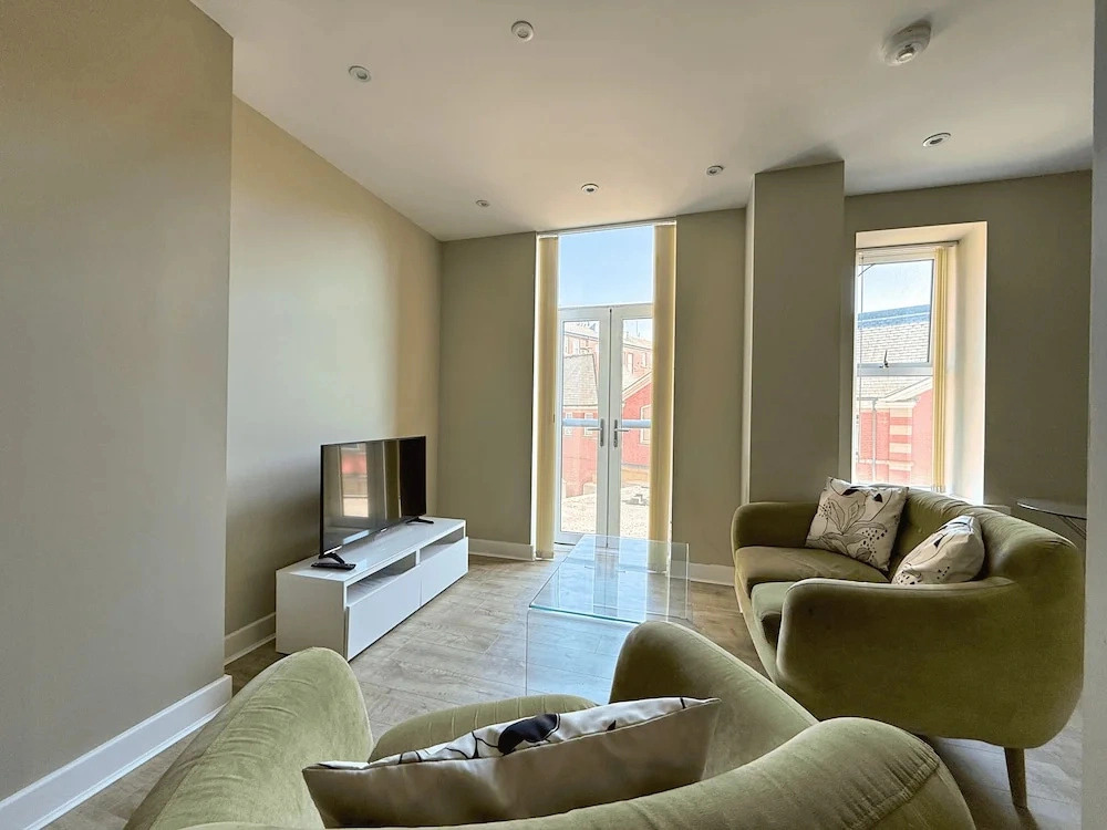 Elegant 2 Bed City Centre Flat