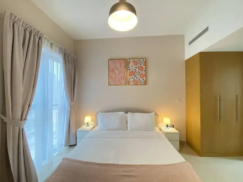 Lux BnB Bellevue Tower City  View
