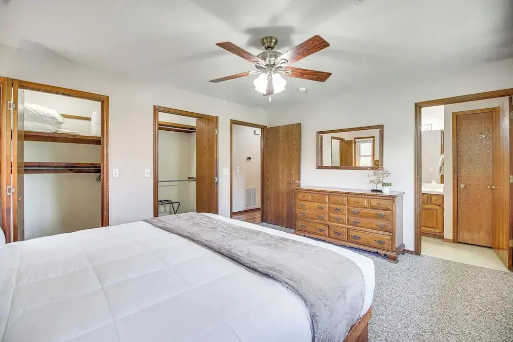 Near Boat Launch: 'hillcrest Hideaway' Grove Home
