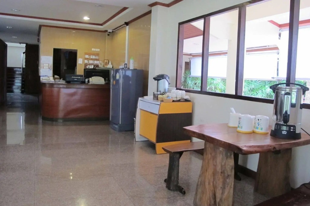 Koh Sichang Resort
