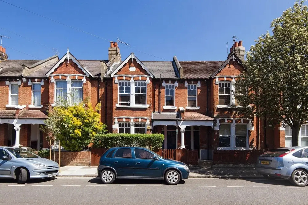 The Homey Shepherd's Bush House - ABE