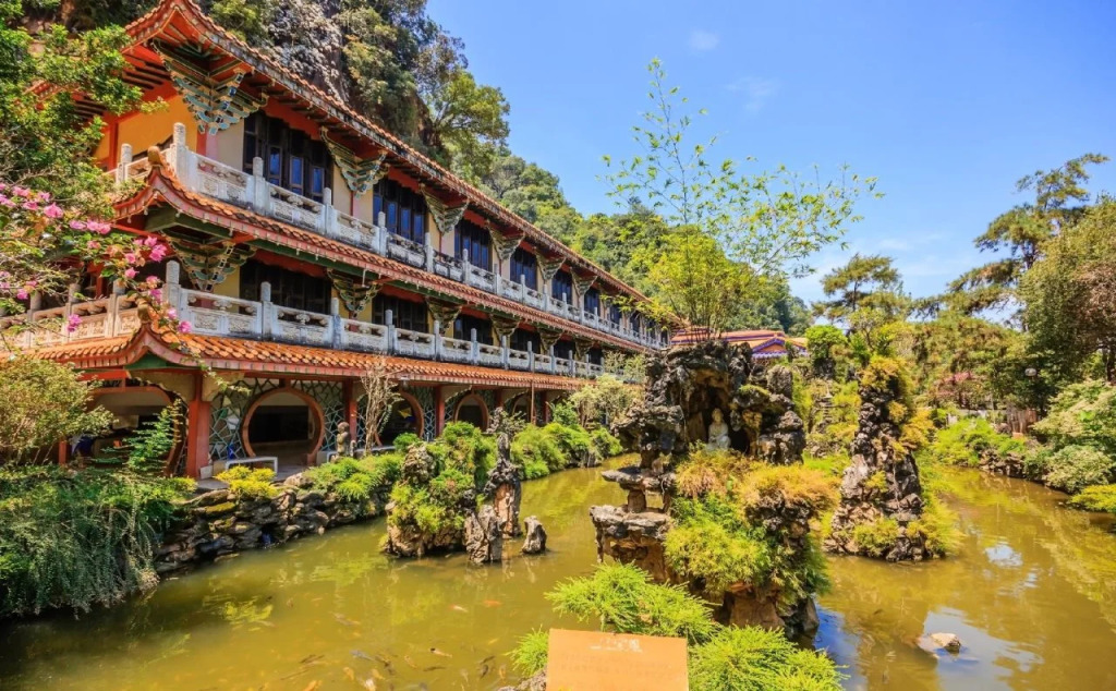 Crown Imperial Court Apt at Brinchang Centre