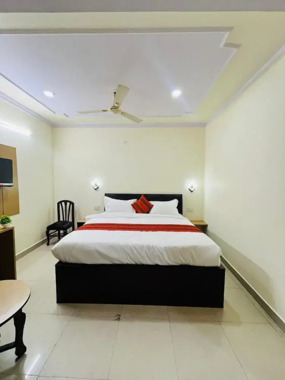 FabHotel Silver Stay 04 - Ahinsa circle