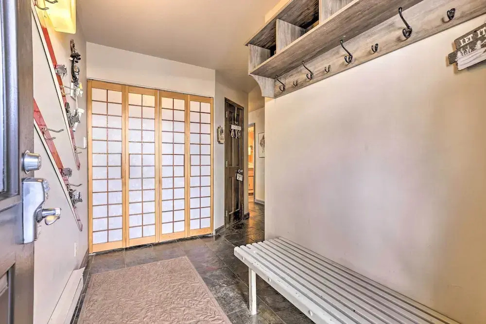 Cozy Condo w/ View, Walk to Steamboat Ski Resort!