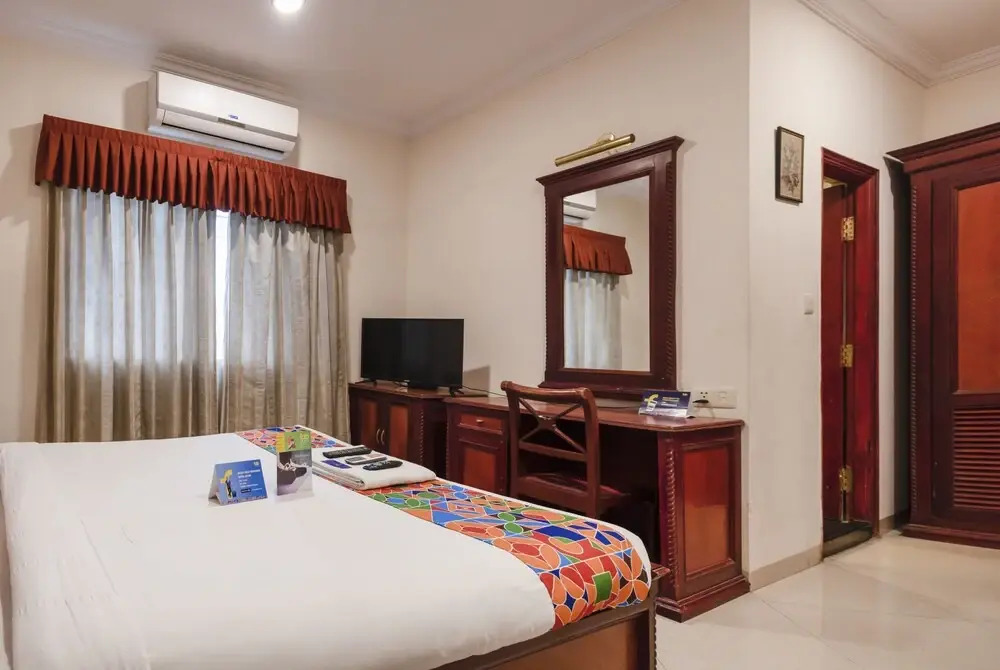 OYO 8198 Hotel Raj International