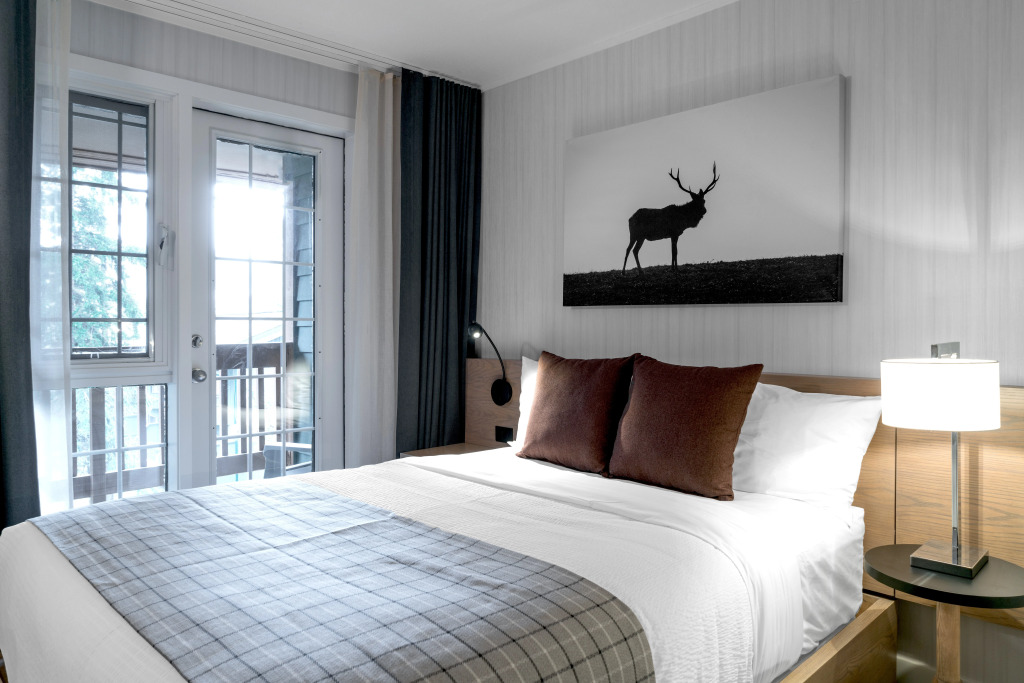 Lake Louise Inn