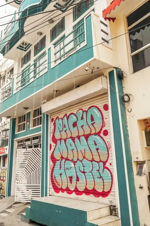 Flamingos Hostel Jaipur