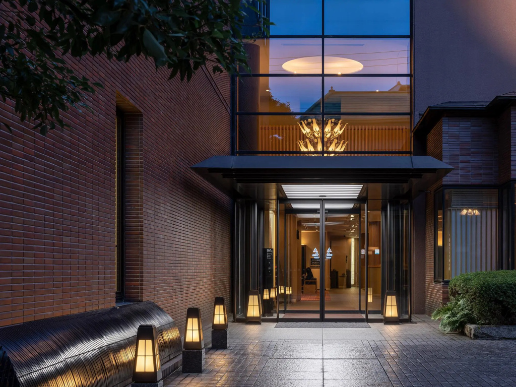 Loisir Hotel Classic Garden Kyoto Sanjo