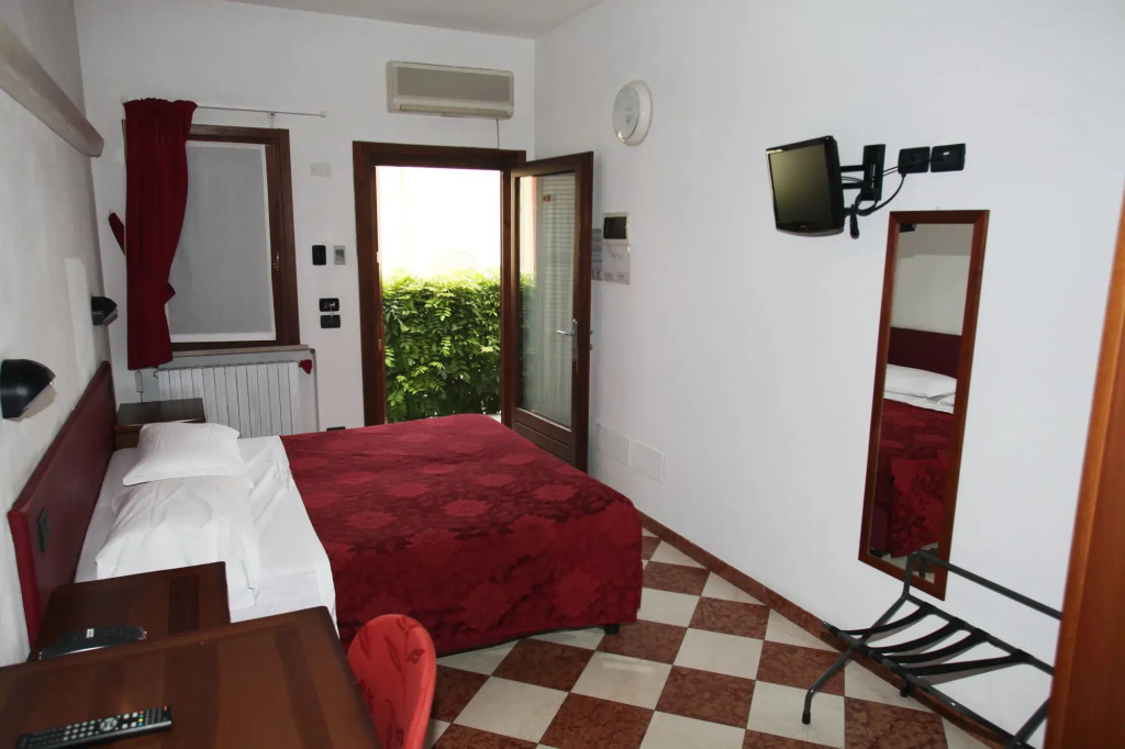 A Casa Dei Gonzaga, MantegnaHotels