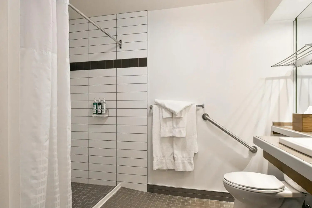 AX Hotel