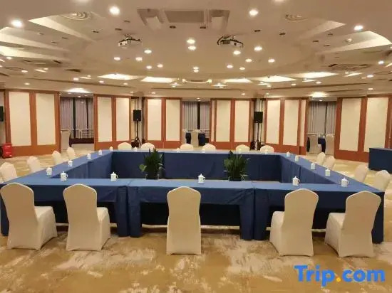 Lvyuan Hotel (Hangzhou Xiaoshan Higher Education Park)