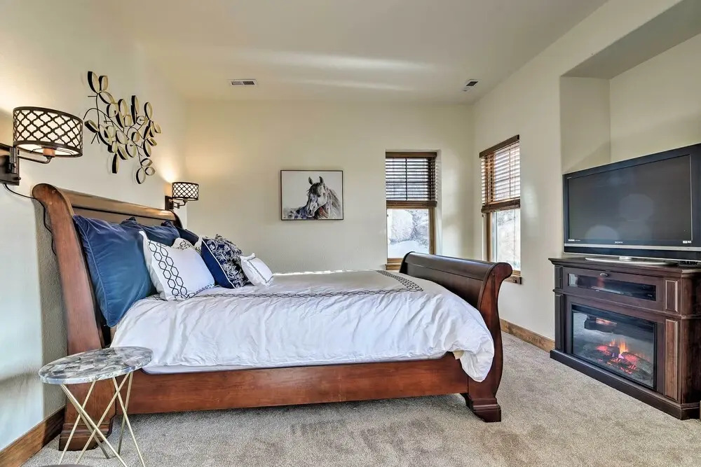 Winter Park Area Cabin, Hot Tub & Mountain Views!