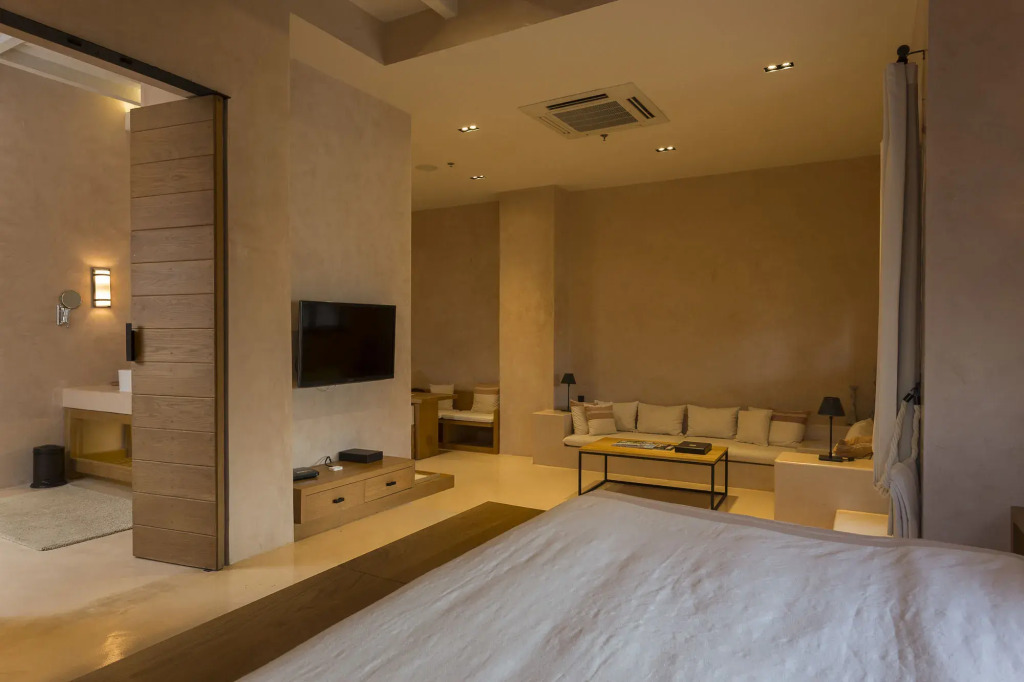 Toscana Valley Town Square Suites