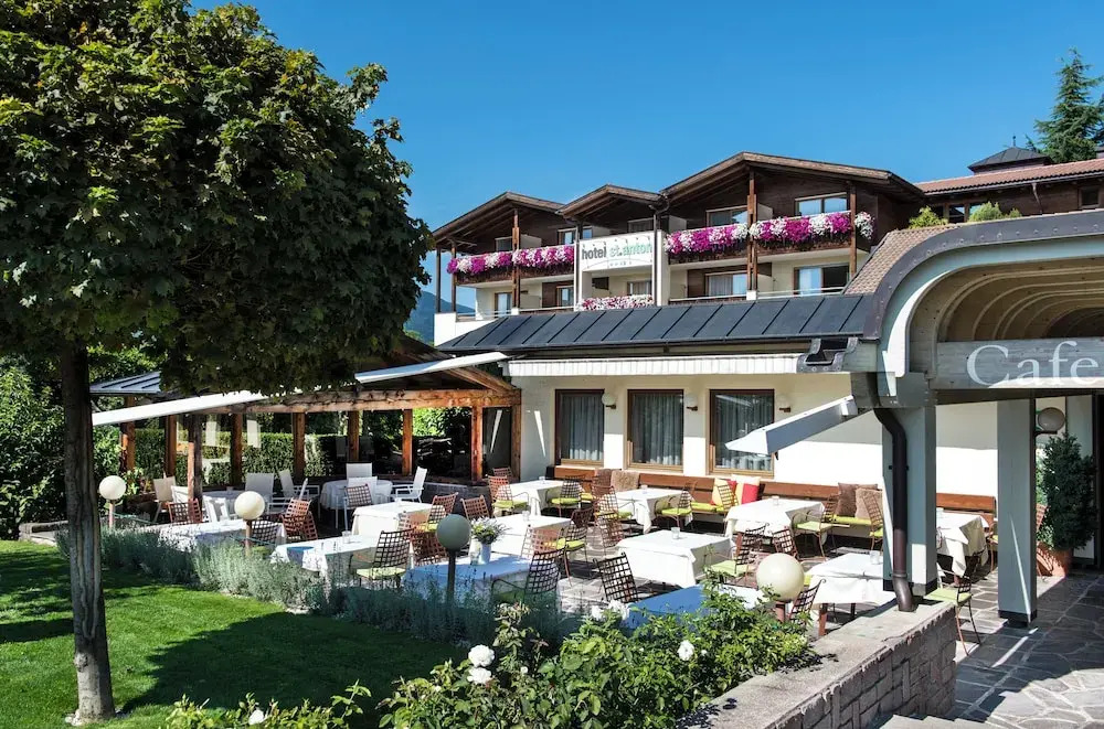 Hotel St. Anton