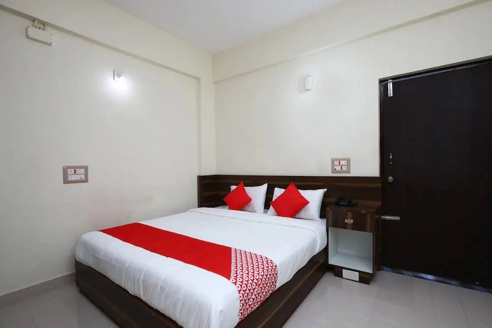 Nanjunda Palace By OYO Rooms