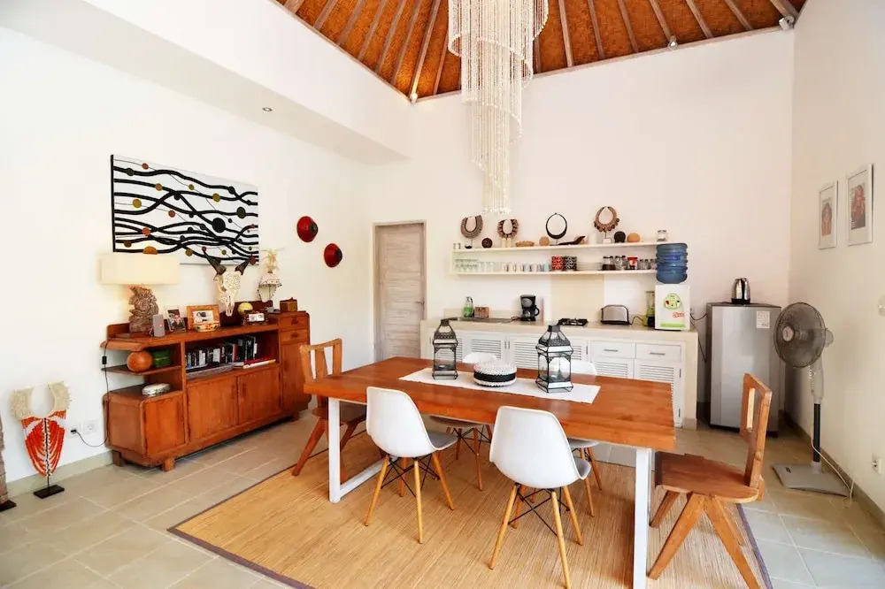 Bali Villa Near the Beach, 2070
