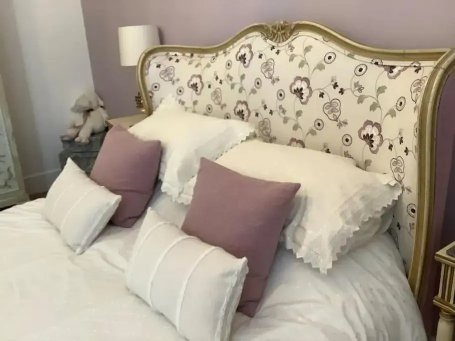 Lovely 1 Bed Flat in Victorian House 300m Seafront (Adults Only)