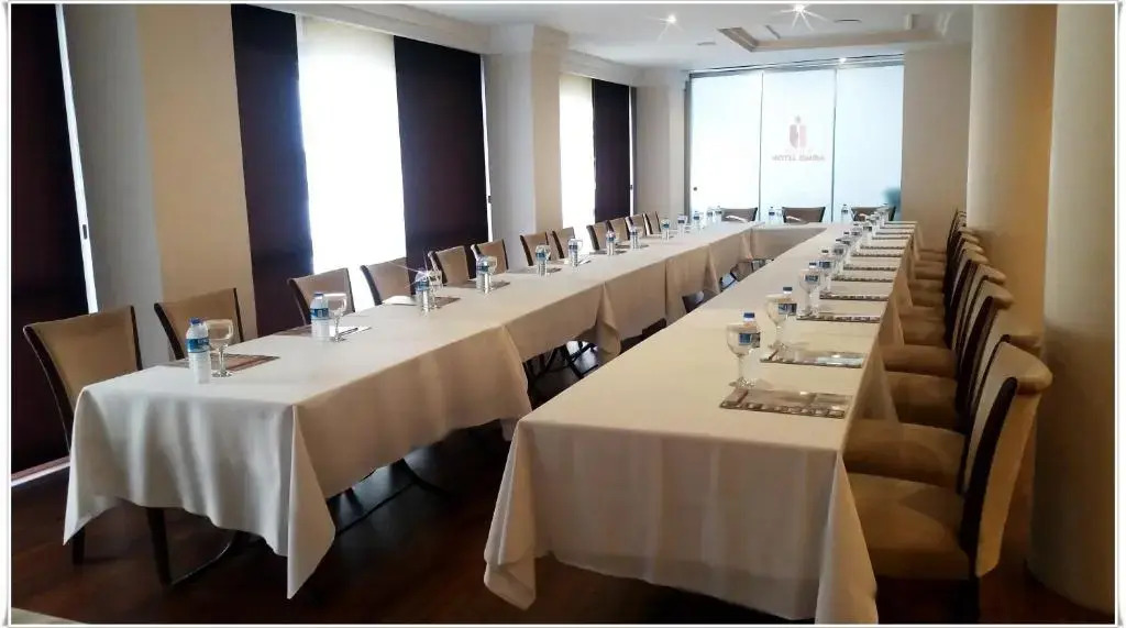 Hotel Ismira