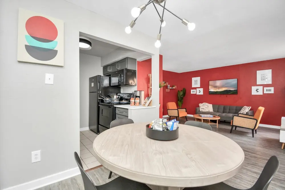 Tx Home Group - Uptown Galleria