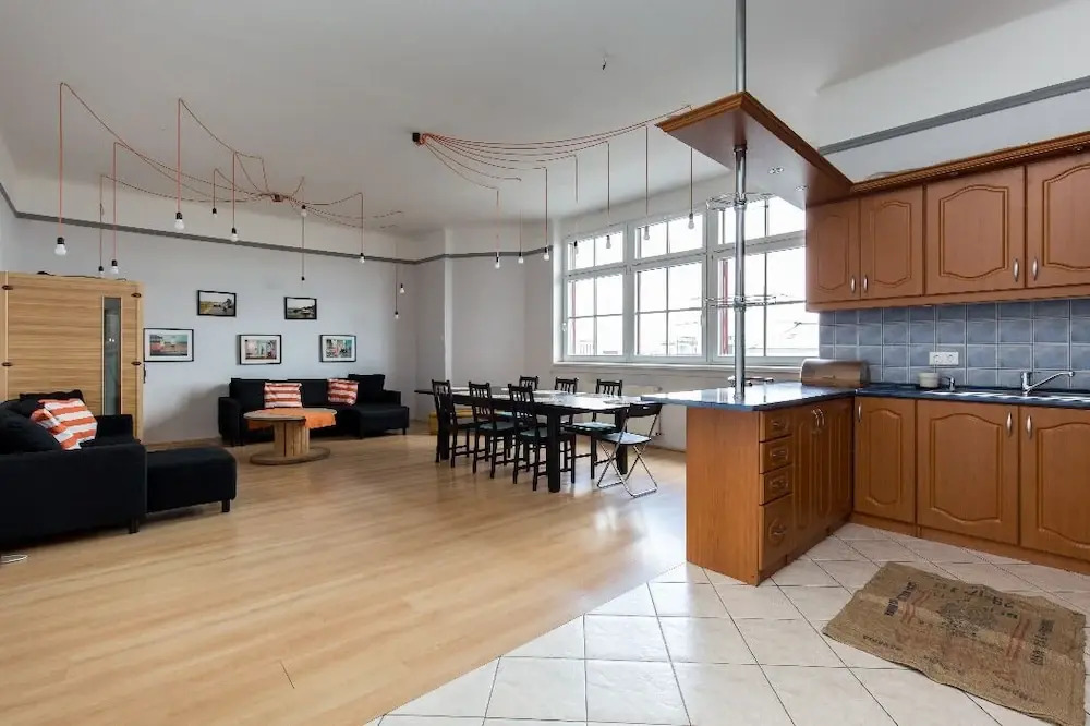 Astoria Central Apartments