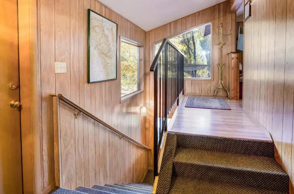 64 River Lodge