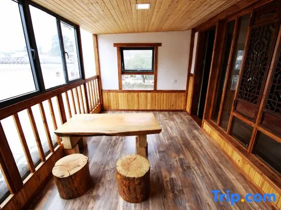 Yaoli Ancient Town Hotel