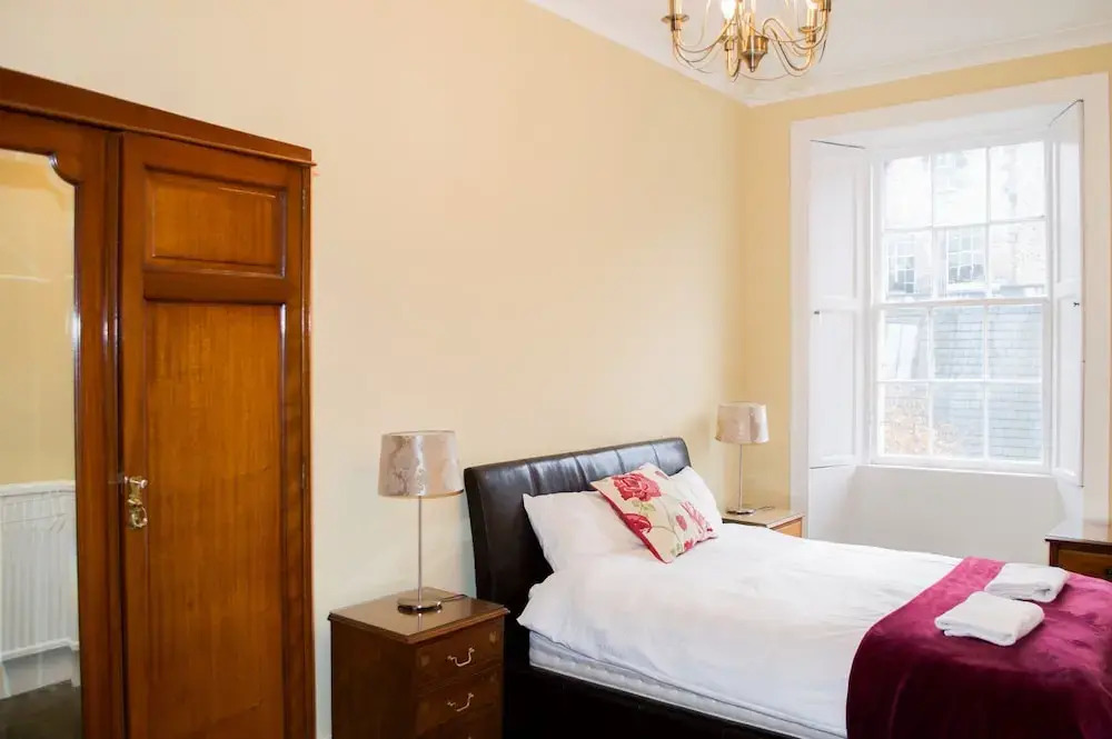 Spacious 4 Bedroom New Town Home