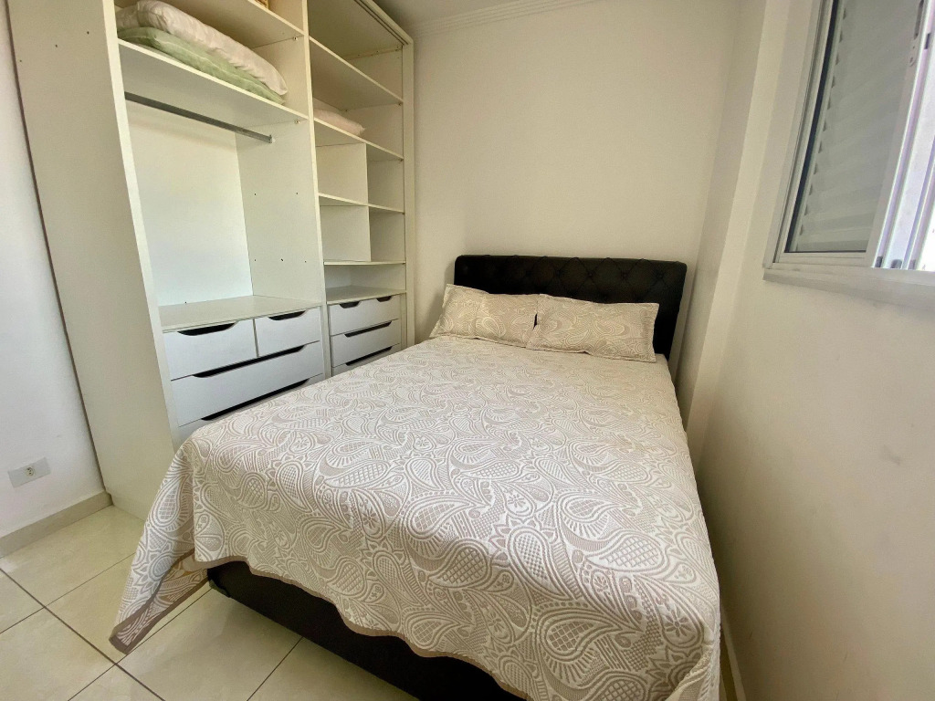 A033  2 Dorm C/ Suíte | Churrasqueira E Wi Fi
