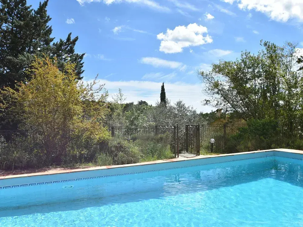 Farmhouse, With Large pvt Pool in Provence