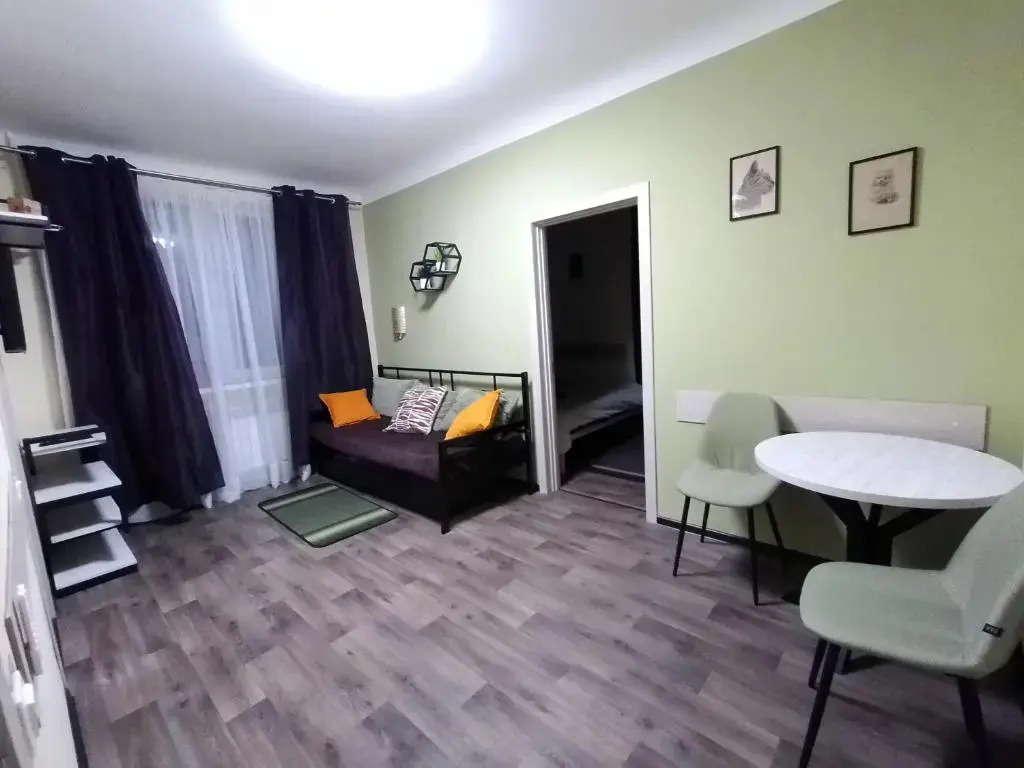 Apartments KVADRO Dnepr, ул Холодноярская, 19, Метеор Апполо Рабочая Титова