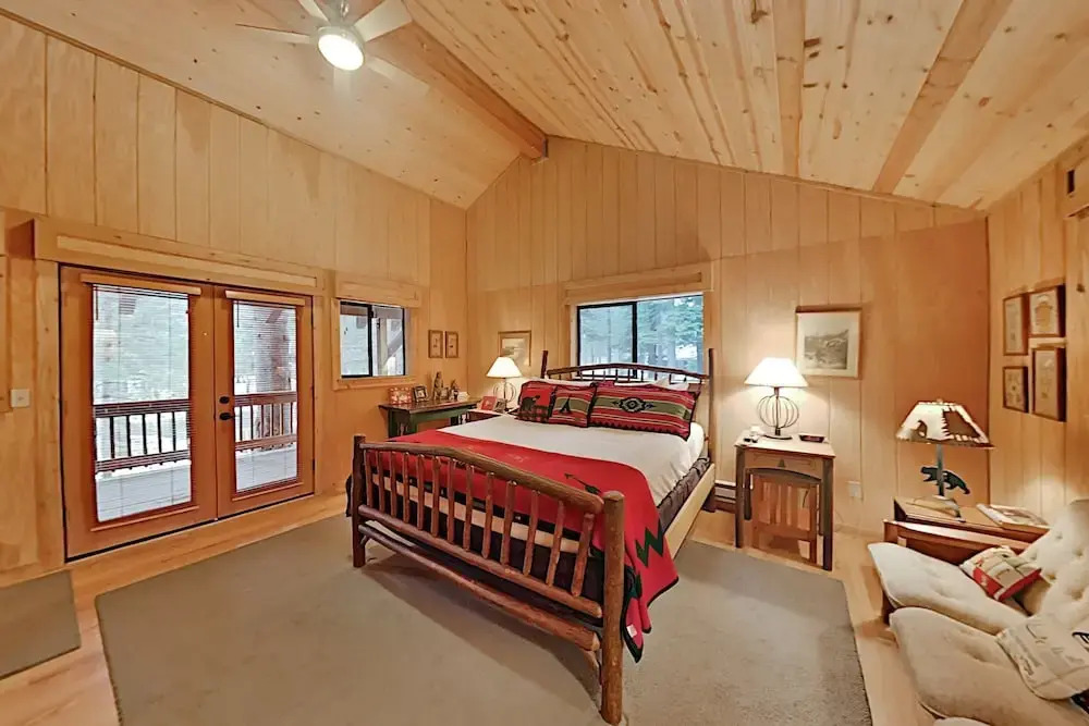 Grand Mountain Lodge W/ Tahoe Donner Amenities 4 Bedroom Home