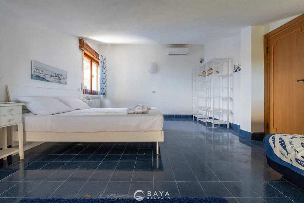 Seaside Villa Apartment with Beach Access