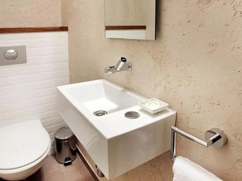 Marine Heights Suites