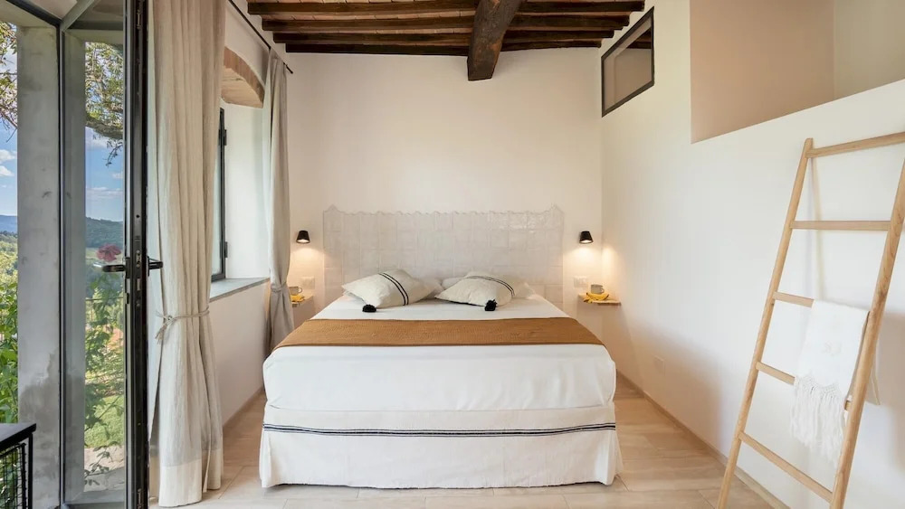 POGGIO NOVOLI 6, Emma Villas