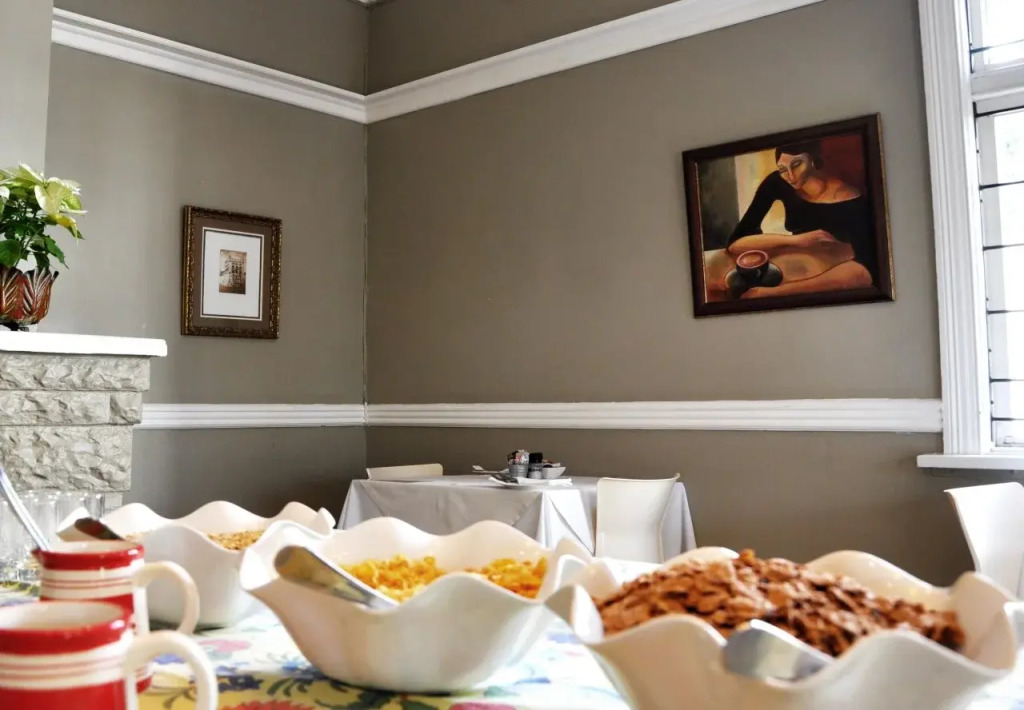 Ginnegaap Guest House
